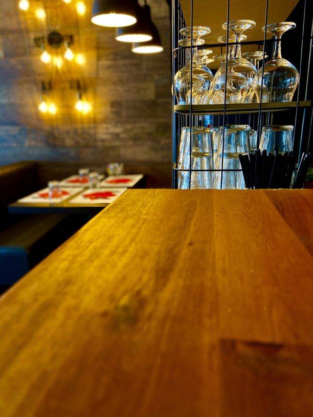 salle-restaurant-grill-eff2a650-640w.jpeg